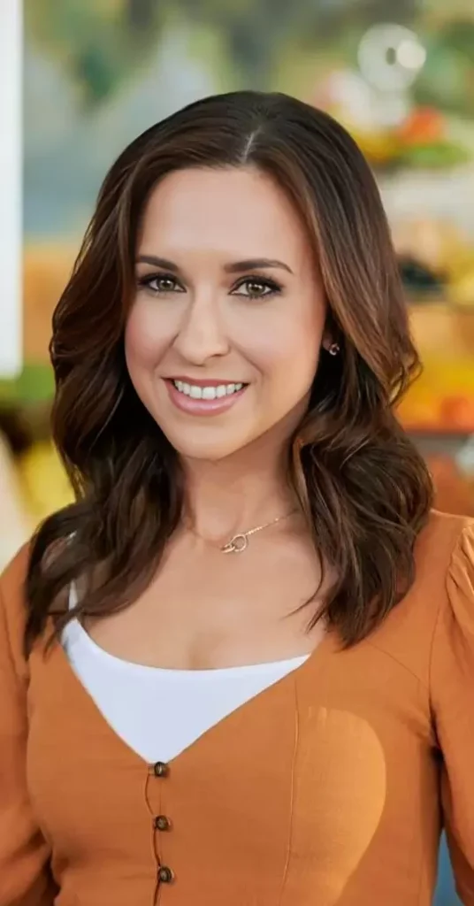 lacey-chabert-bio-age-and-early-life